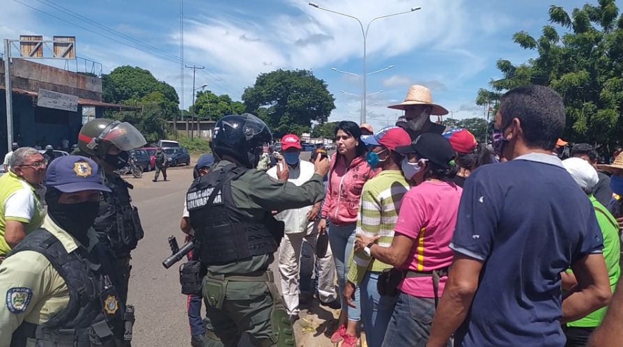 “Alcaldesa no da respuesta”: En Valle de la Pascua, se cansaron del colapso de los servicios públicos y tomaron las calles #28Sep