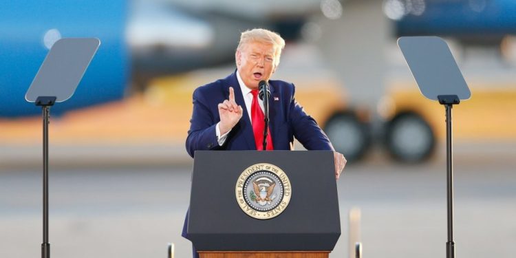 Trump negó haber llamado “perdedores” a los soldados caídos