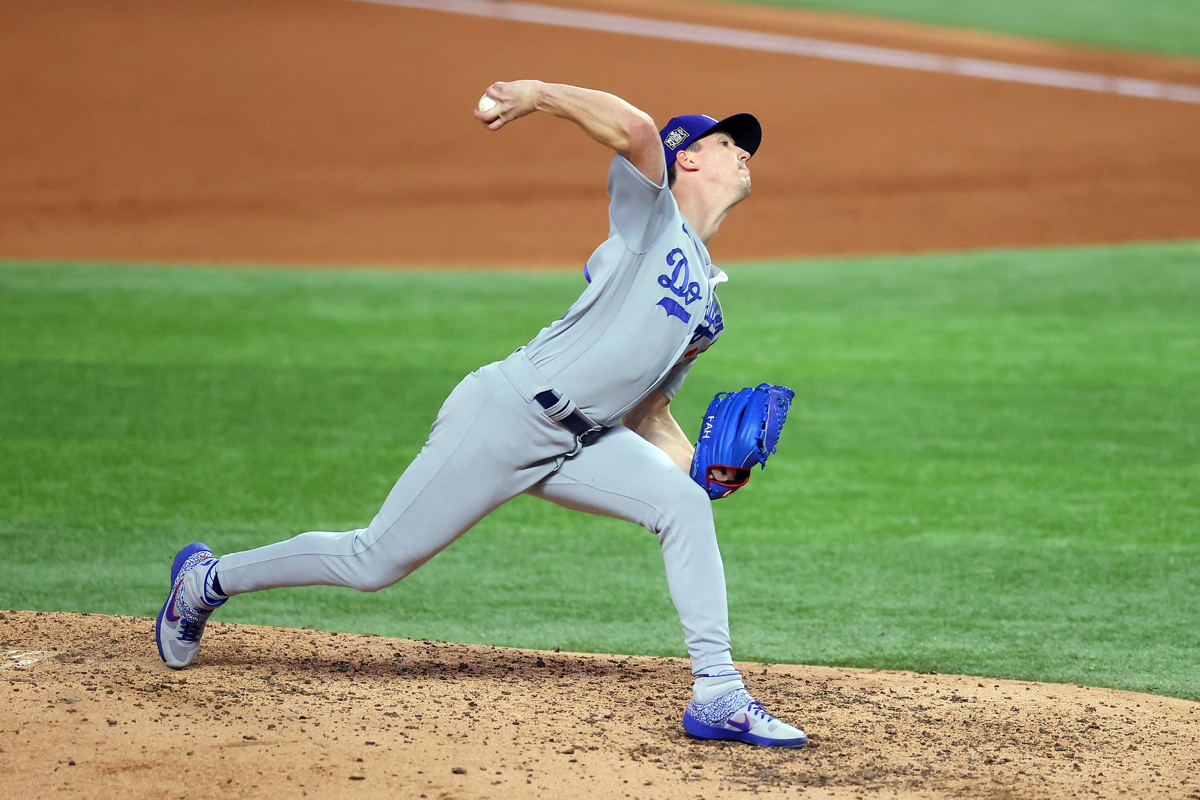 Buehler ponchó a diez rivales y Turner pegón jonrón en triunfo de Dodgers sobre Rays