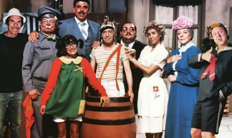 Fotos INÉDITAS de “El Chavo del 8” durante un descanso tras bastidores en el Poliedro de Caracas