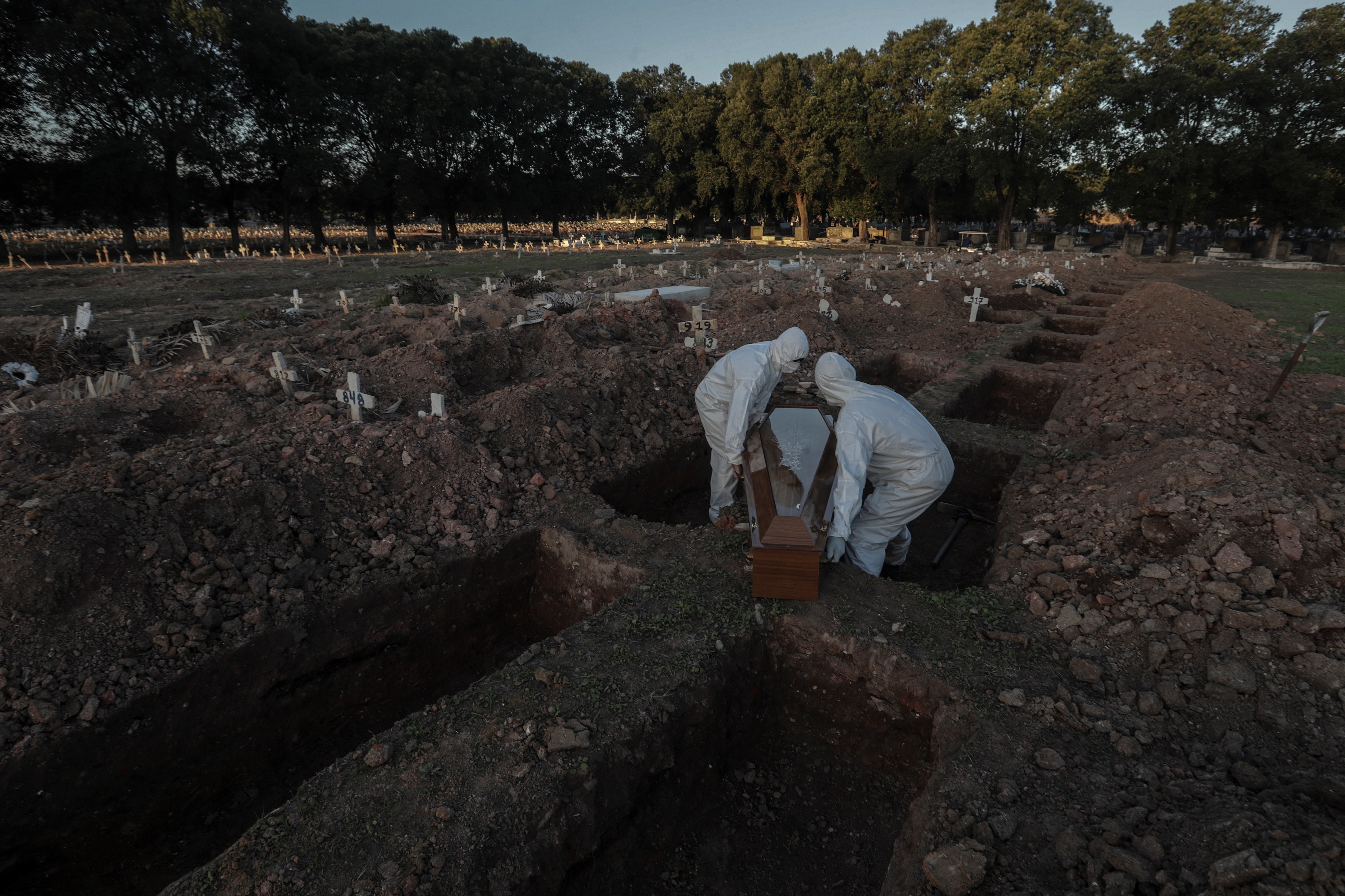 Brasil supera los 191.000 muertos por coronavirus