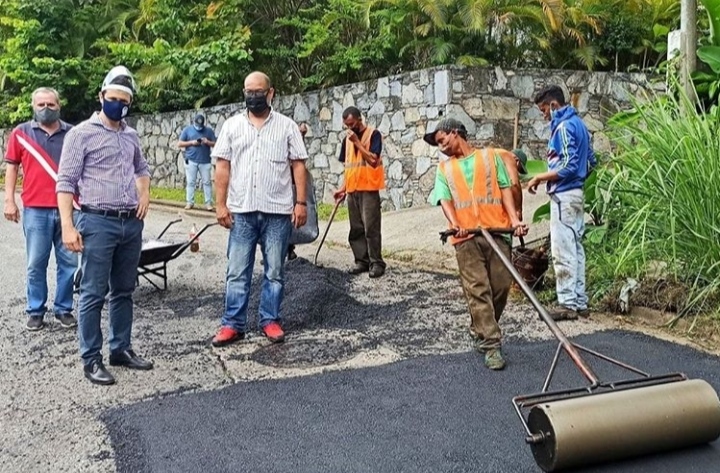 Alcaldía de El Hatillo avanza en Plan de Bacheo en más de ocho sectores