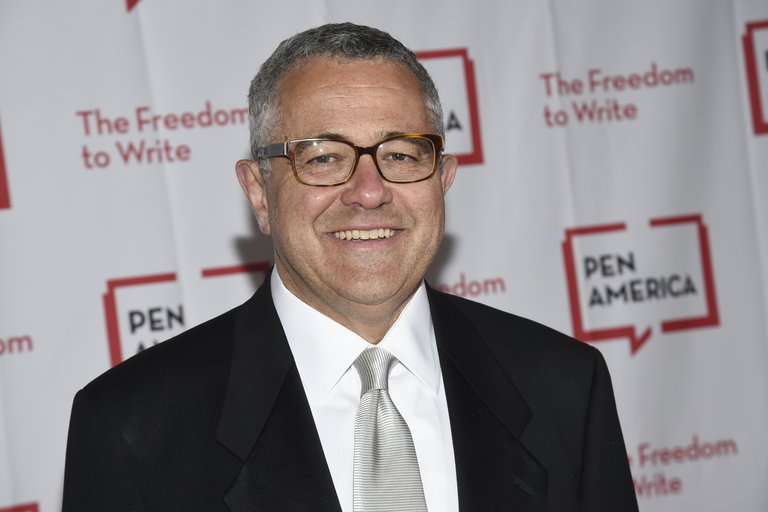 New Yorker suspendió al periodista Jeffrey Toobin por masturbarse durante una llamada de Zoom