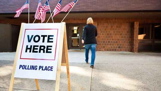 Corte Suprema bloquea votación en la acera de Alabama