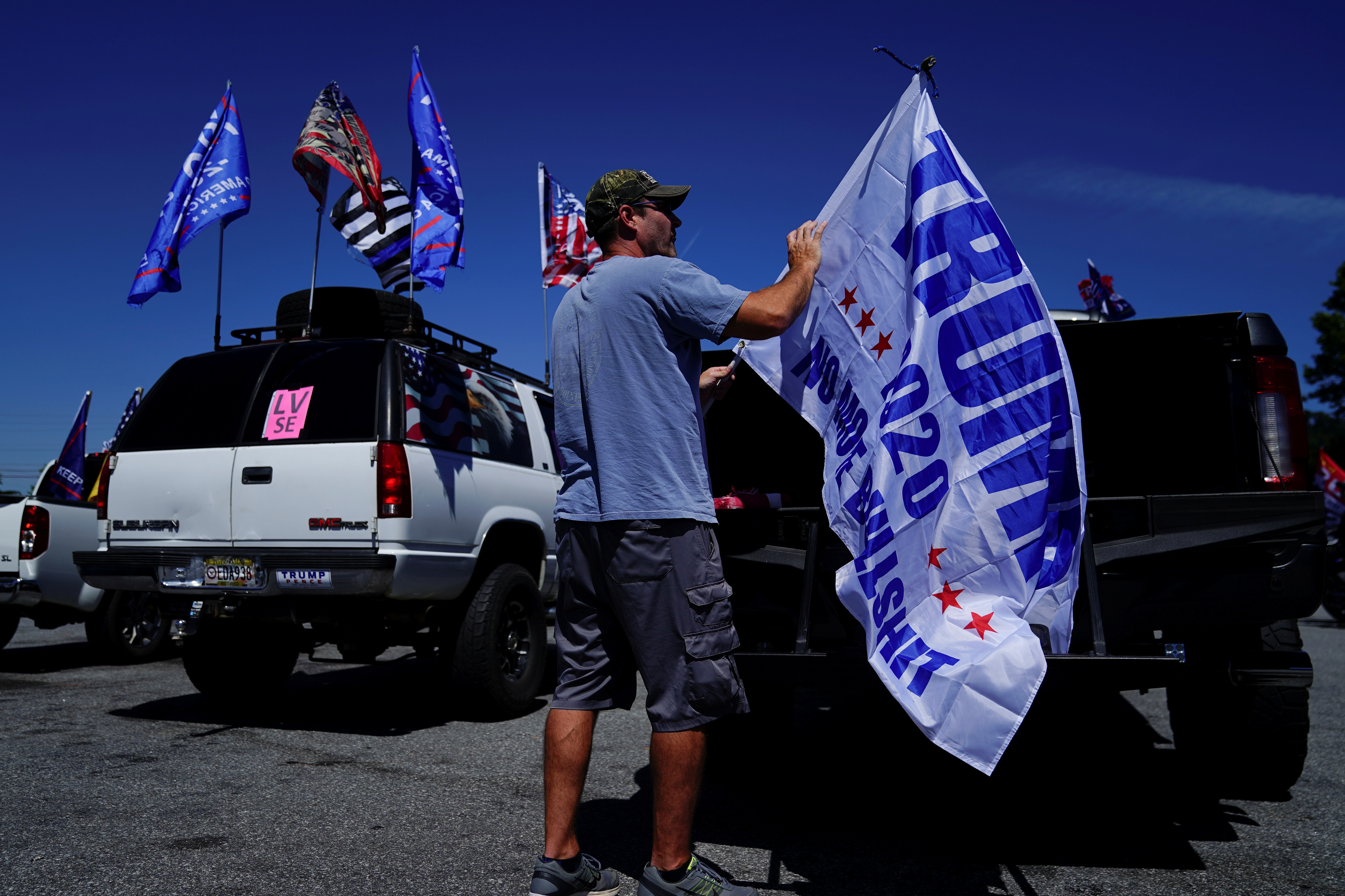 Trump se adjudicó la victoria en Florida junto al partido republicano