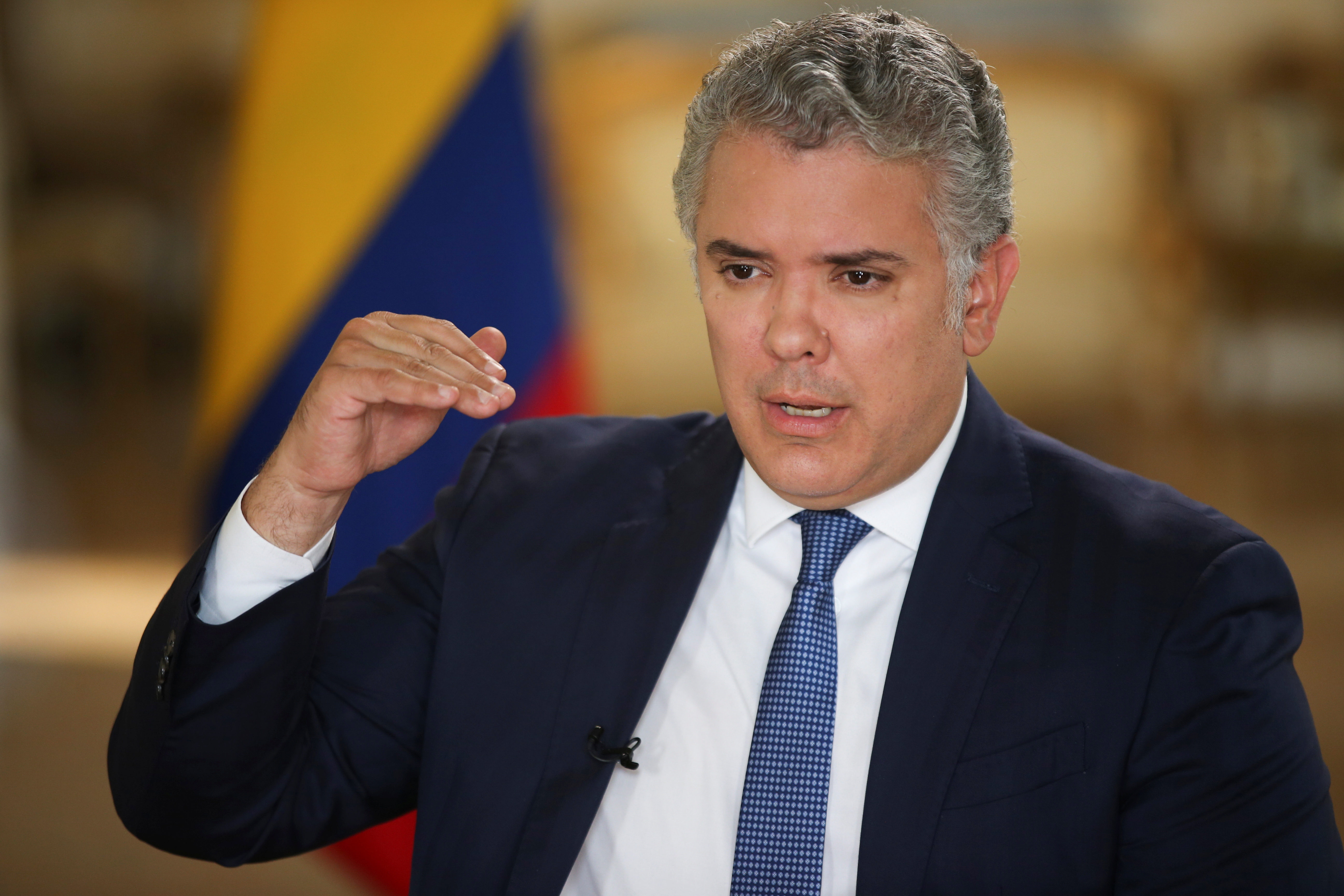 Duque no retirará la reforma tributaria pese a protestas y hechos vandálicos