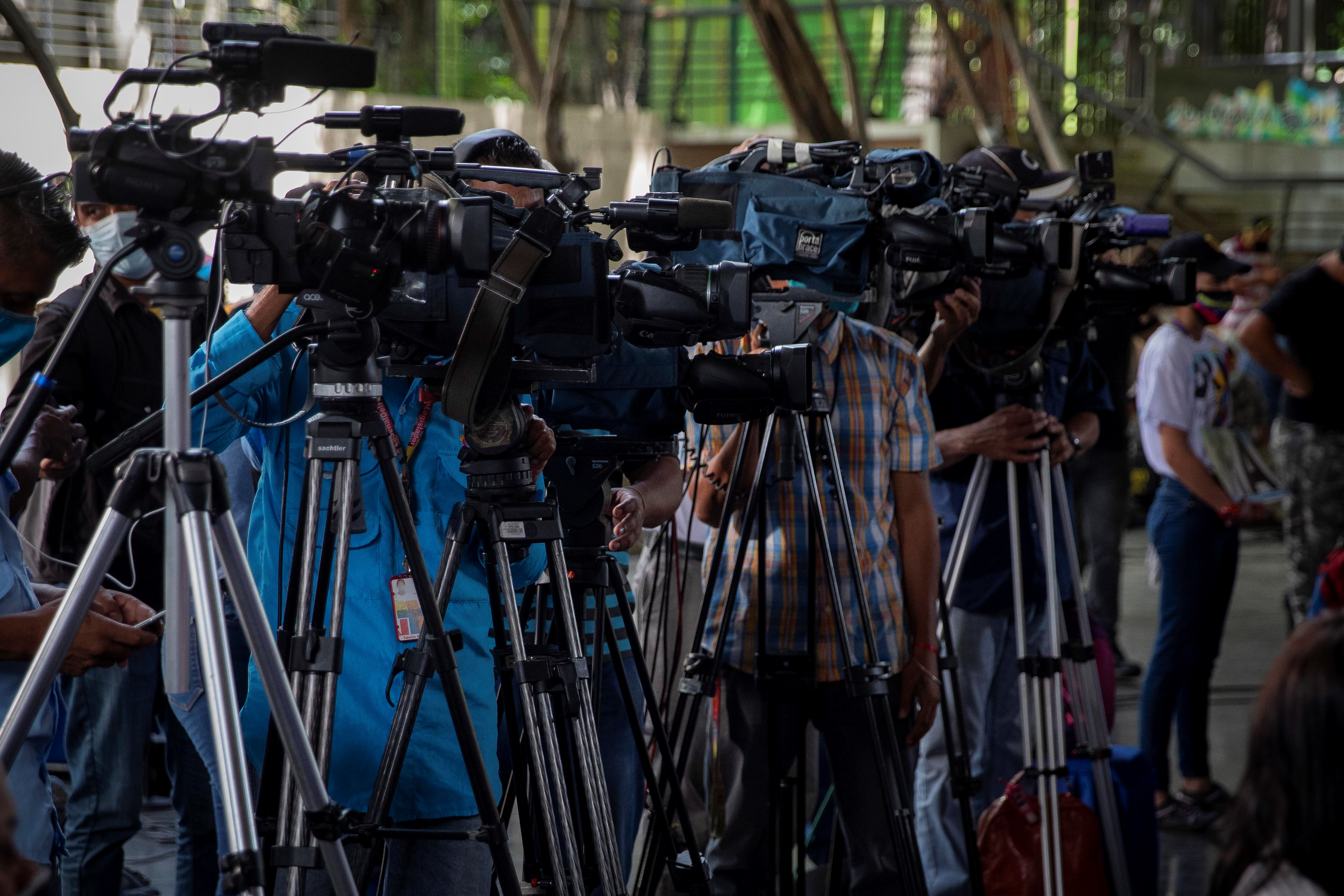 Periodistas denuncian abusos y violencia de género por parte de la gerencia de comunicaciones de Corpoelec en Lara