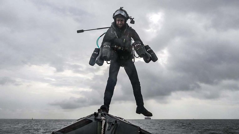 Richard Browning, el hombre detrás del ’jet suit’ que podría revolucionar la forma en que nos desplazamos