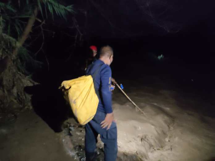 Grupos de venezolanos atrapados del lado colombiano por crecida del río Táchira