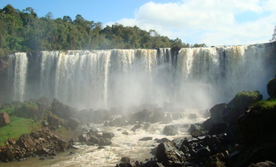 “Abrazá Paraguay”: Una campaña para los que quieren conocer y viajar por el país (VIDEO)