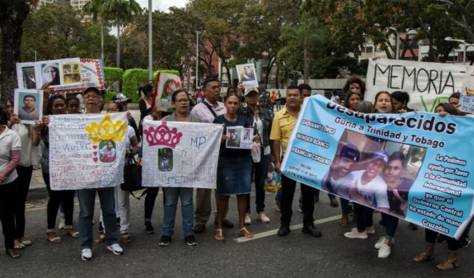 Comité de familiares de desaparecidos de Güiria confrontó a Tarek William Saab (Video)