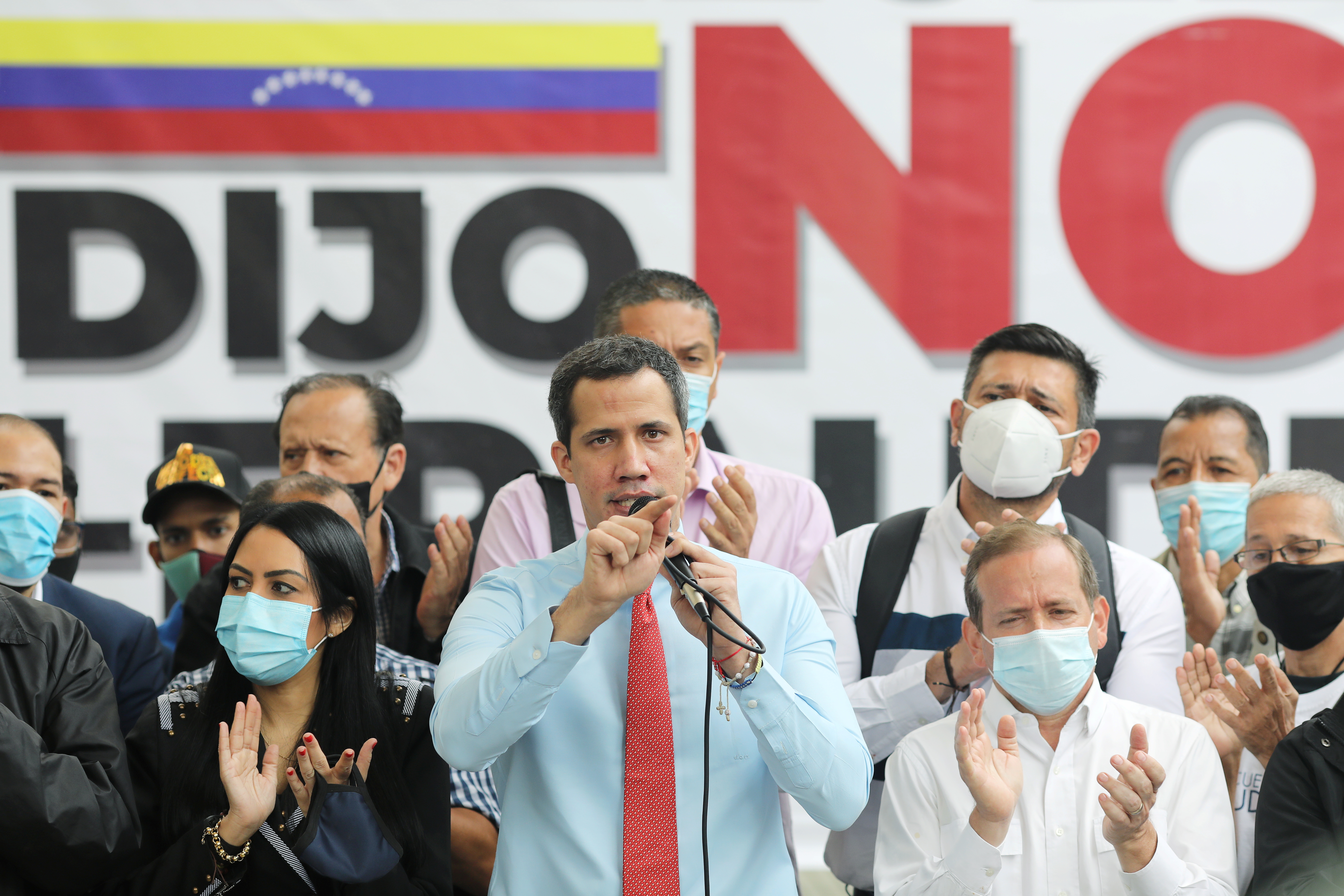 Guaidó señaló que el régimen es responsable de armar bandas y amparar el narcotráfico