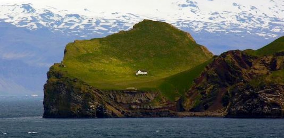 Vientos helados y teorías conspirativas: Esta es la verdadera historia tras la “casa más solitaria del mundo”