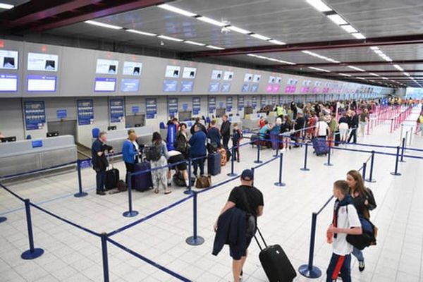 Más de 1,2 millones de personas viajaron  por los aeropuertos de EEUU