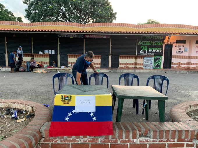 Tachirenses se activaron desde temprano para participar en la Consulta Popular #12Dic (FOTO)