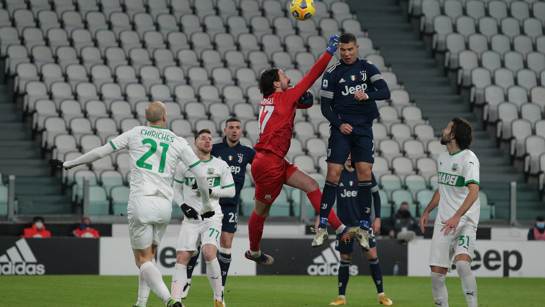 VIRAL: Cristiano Ronaldo deja boquiabiertos a sus hinchas con un increíble salto y un nuevo récord histórico (VIDEO)