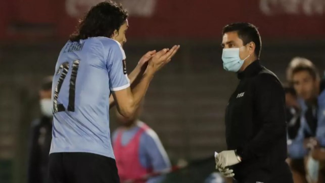 Academias de Letras rioplatenses justifican uso amistoso de “negrito” en respaldo a Cavani