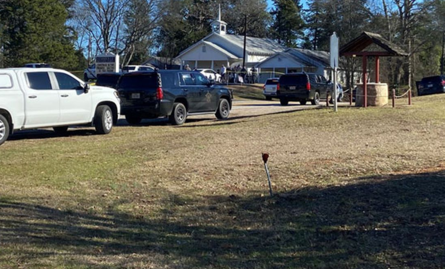 Pastor fue asesinado tras descubrir a un sujeto armado dentro de su iglesia en Texas