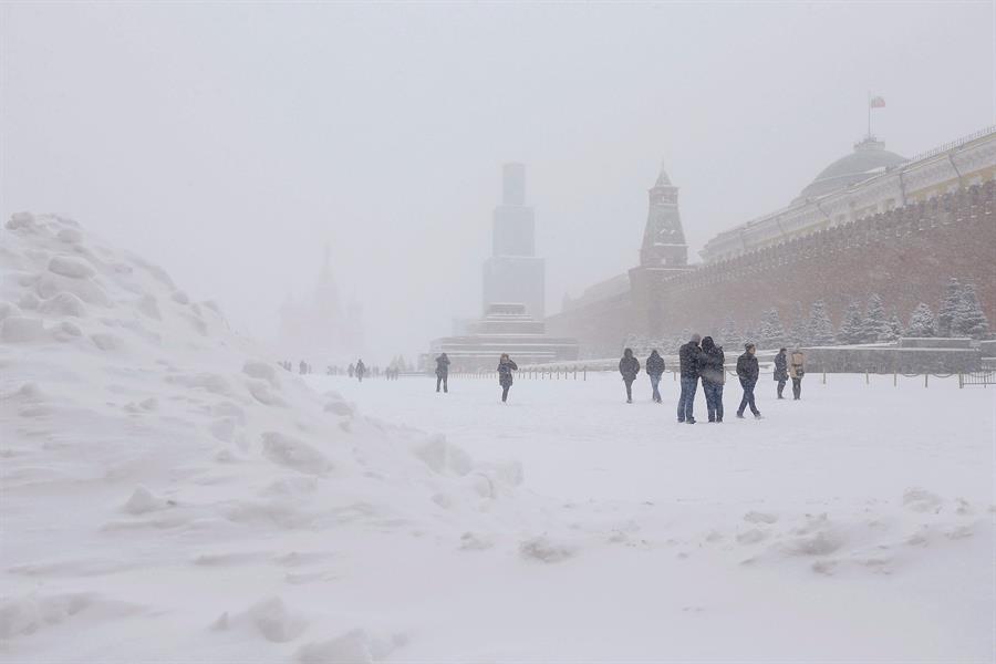 Una “nevada apocalíptica” sepulta Moscú bajo 56 centímetros de nieve