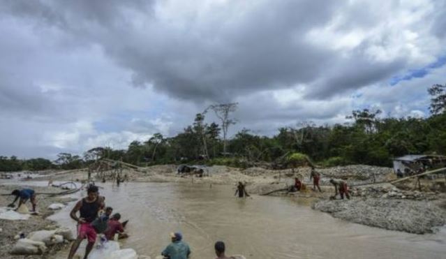 Pemones de San Luis de Morichal piden protección ante la presencia de grupos armados