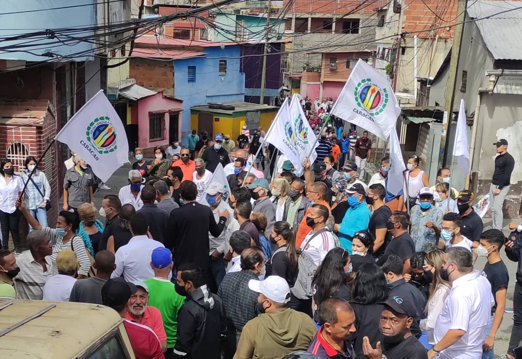 Dirigentes de Acción Democrática realizaron recorrido por El Guarataro por el rescate de la democracia #20Feb (fotos)