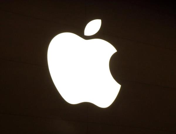 La millonaria multa que le metieron a Apple en Brasil por vender sus iPhone sin cargador