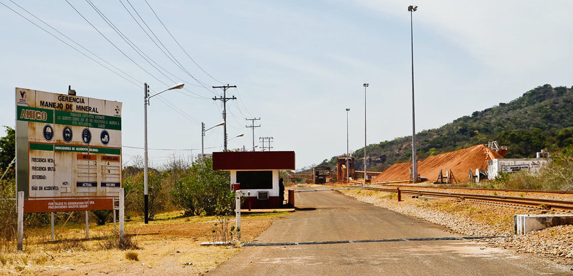 Tras protestar por alimentos, hostigaron y amonestaron a trabajadoras de Bauxilum Los Pijiguaos en Guyana