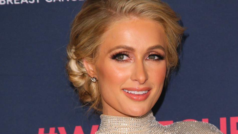 “Estoy tan obsesionada con él”: Paris Hilton no suelta su anillo de compromiso