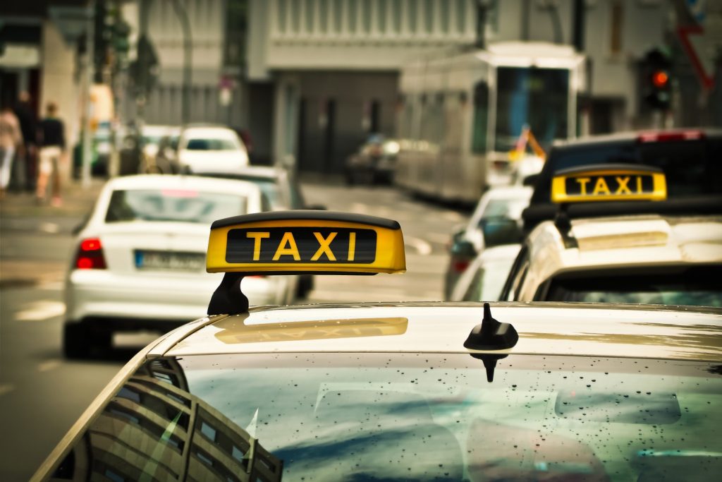 El secuestro de una joven en un taxi de Barinas que acabó entre tijeras y sangre