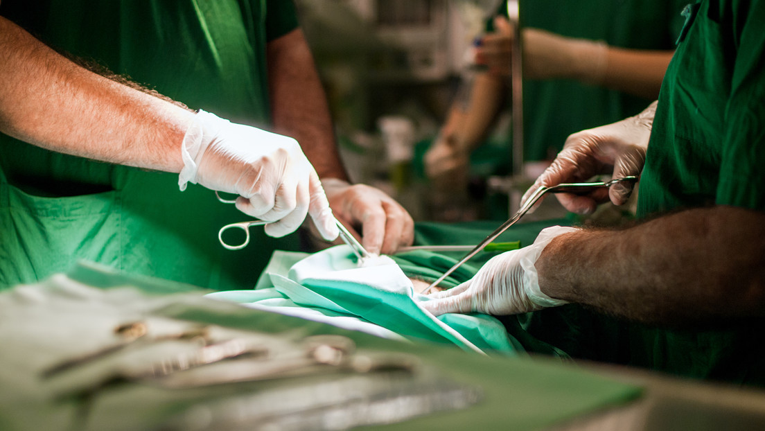 Realizan en Japón el primer trasplante de pulmón de donantes vivos a una paciente hospitalizada por Covid-19