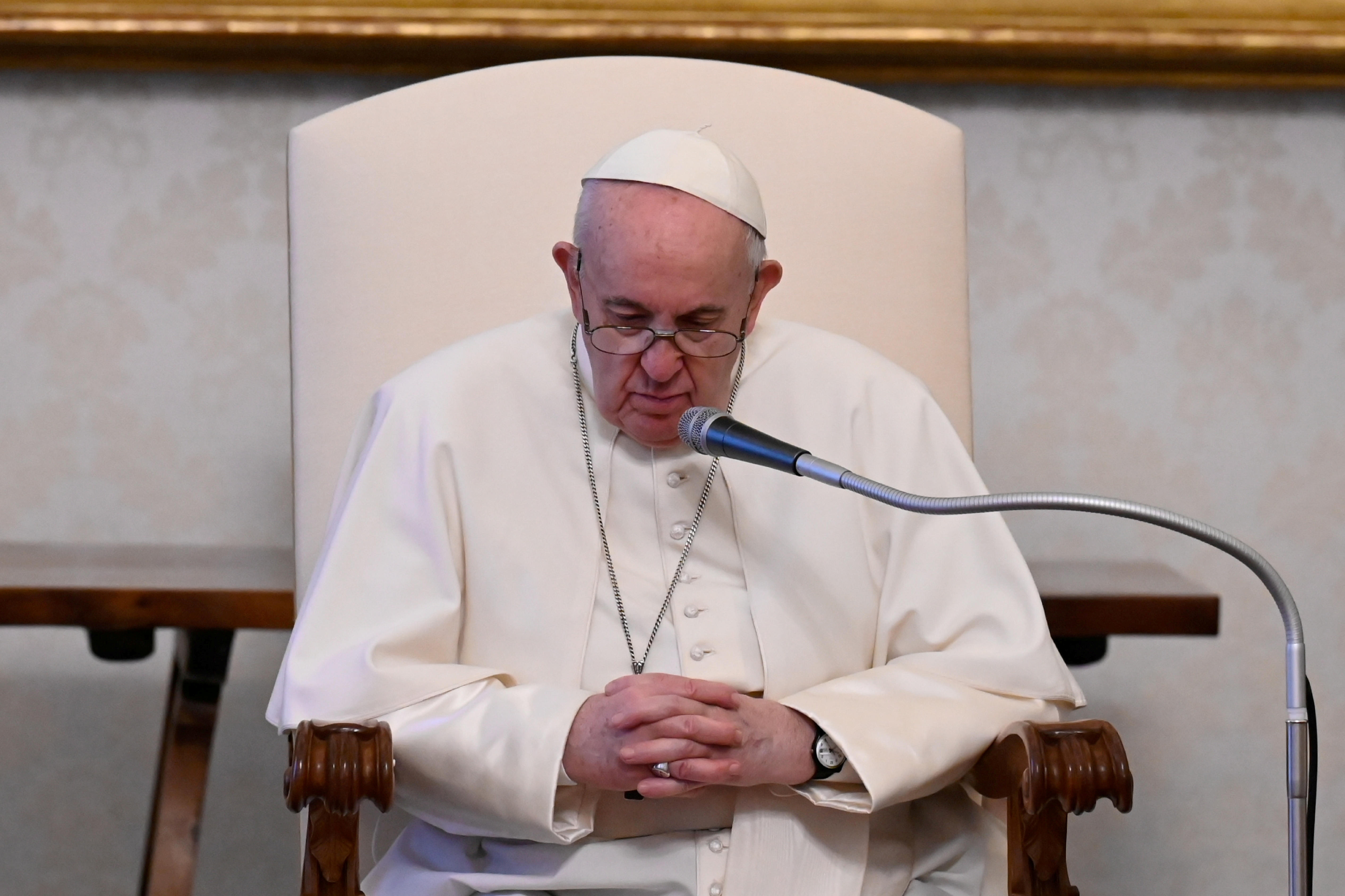 El papa Francisco llama al fin a la violencia en Jerusalén