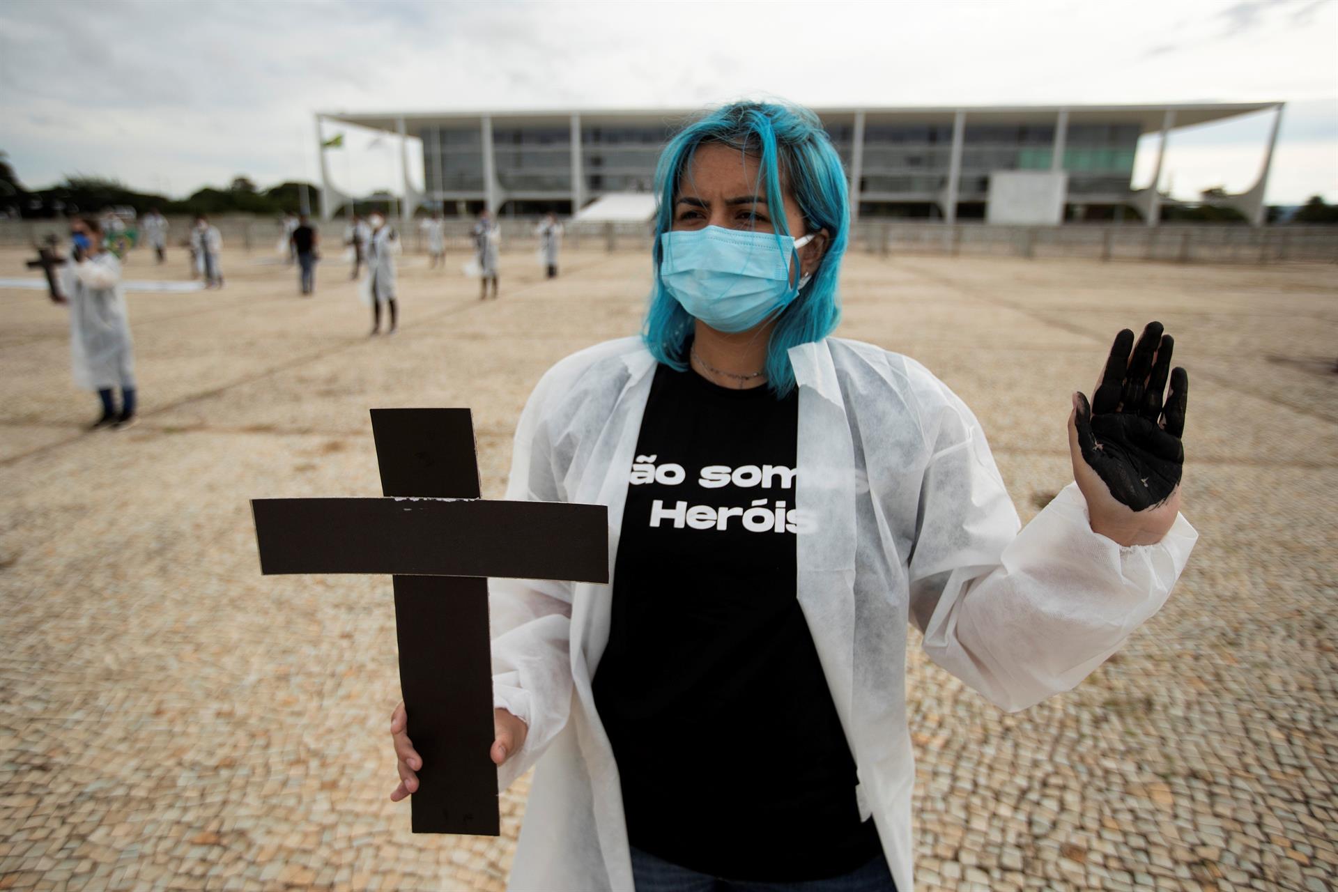 Brasil reportó más de dos mil 500 muertes diarias por Covid-19 por segundo día