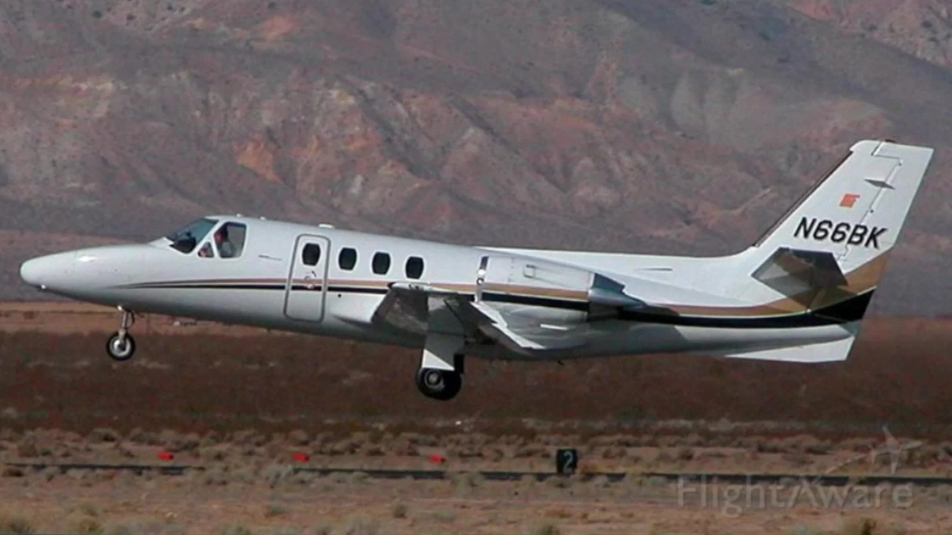 Avión se estrelló en un lago de EEUU: Todas las personas a bordo fallecieron