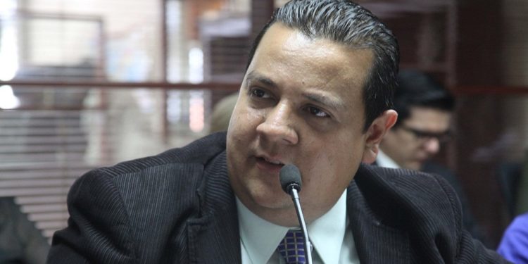 Este #29Nov Javier Tarazona cumple 880 días secuestrado por el régimen de Maduro