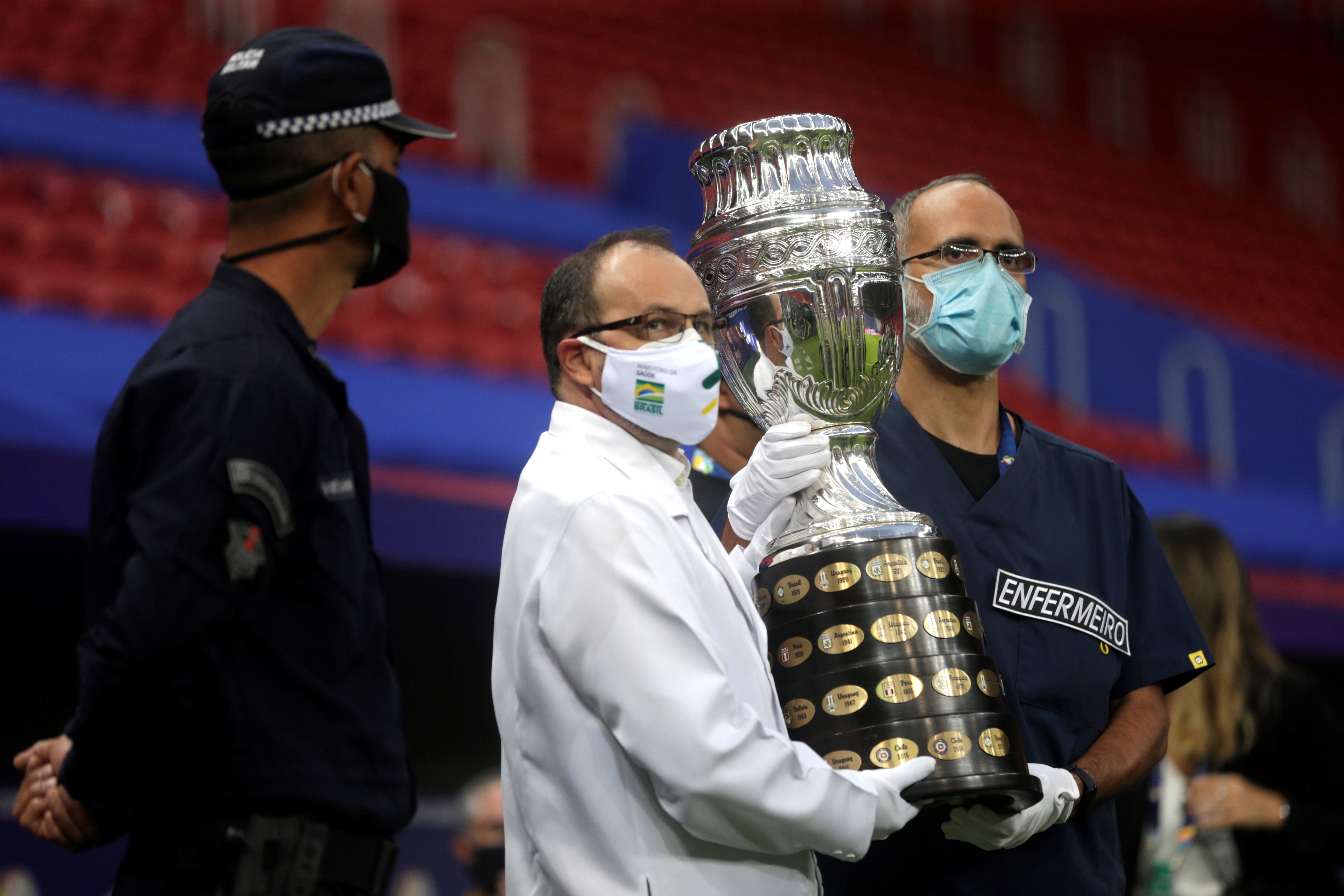 El emotivo homenaje a médicos en el inicio de la Copa América (VIDEO)