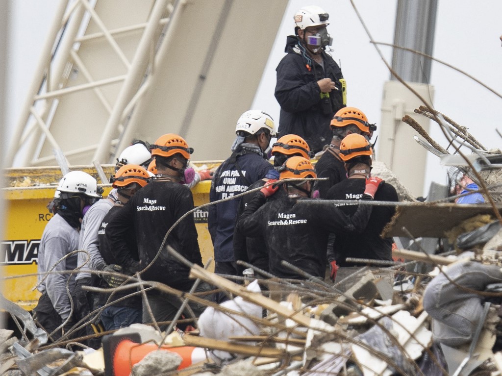 Aumentaron a 18 las víctimas halladas en ruinas del edificio colapsado en Miami