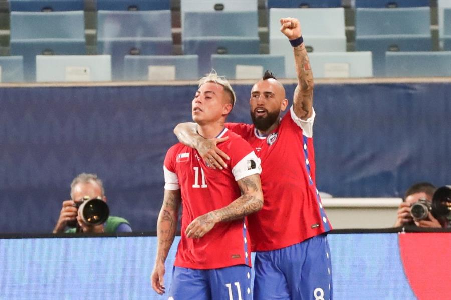 Chile y Paraguay se enfrentan en un vital partido que define su futuro en la Copa América