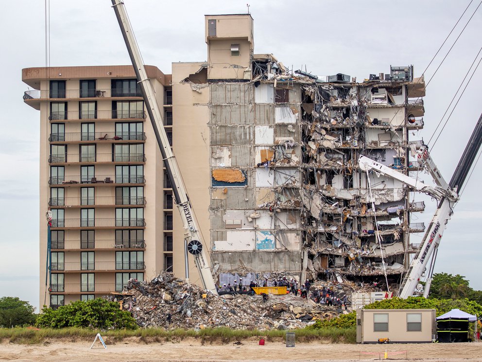 Derrumbe en Miami expuso desinterés por mantenimiento de los condominios en EEUU