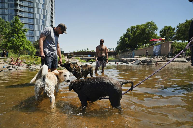 Médicos emitieron advertencia por ola de calor extremo en EEUU