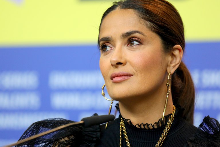 Secretos de Salma Hayek: llantos en escena con Antonio Banderas y su historia de amor con un magnate