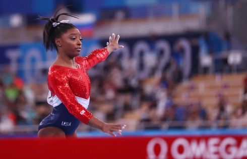 Abusos, presión y críticas: El fuerte tweet que difundió Simone Biles tras su baja en Tokio