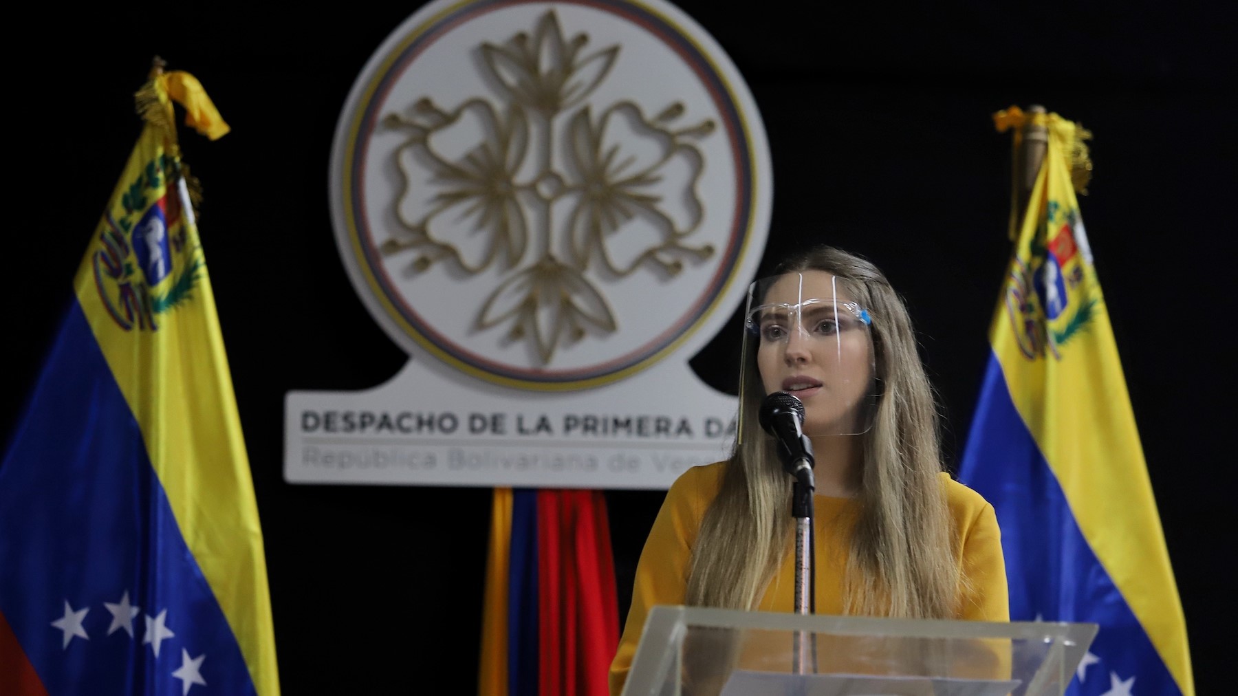 Fabiana Rosales y su mensaje al mundo: Están acabando con la humanidad, con nuestros hijos