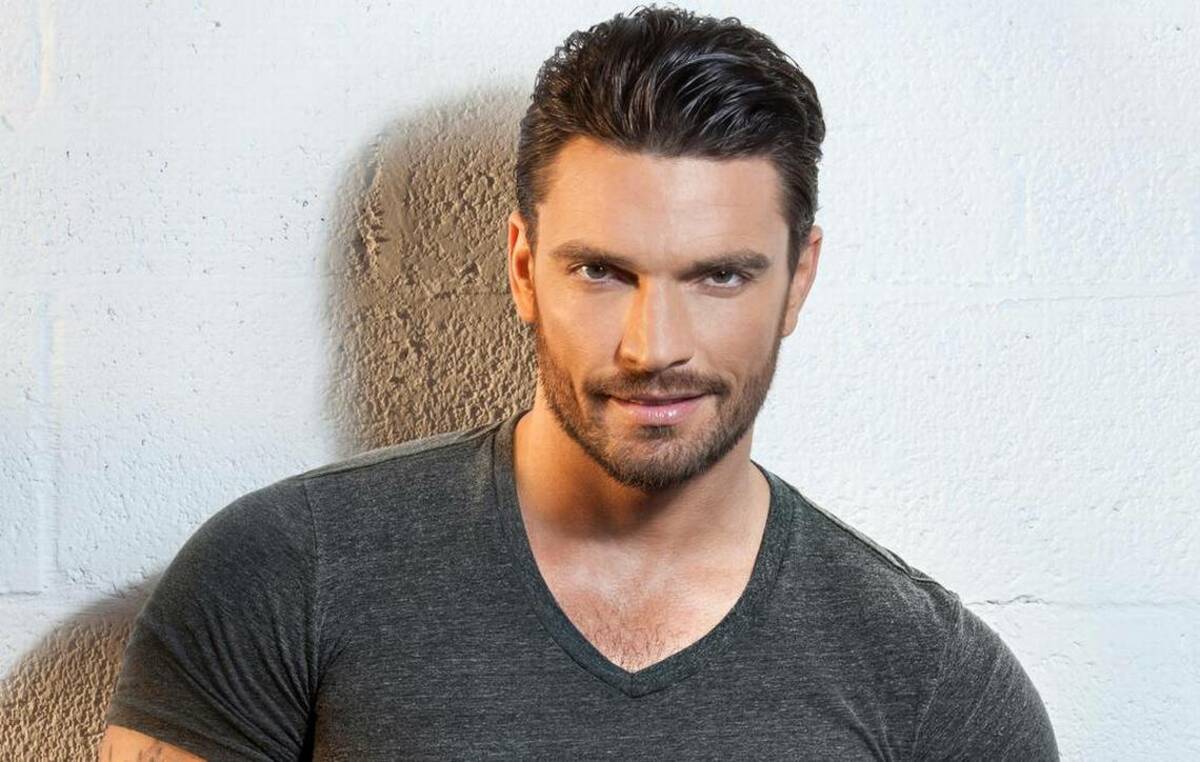 ¡Boda a la vista! Julián Gil sorprendió a sus seguidores al anunciar esta noticia