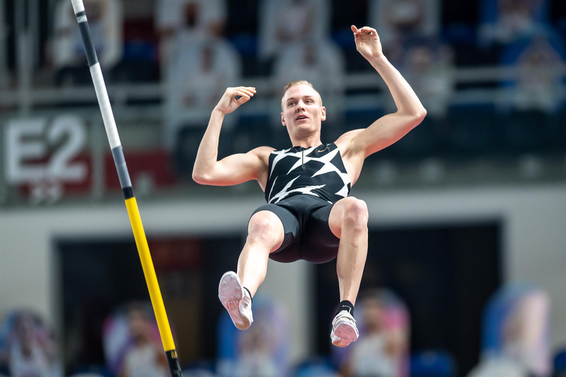 El doble campeón mundial de salto con pértiga, Sam Kendricks, se despide de Tokio tras contagiarse con Covid-19