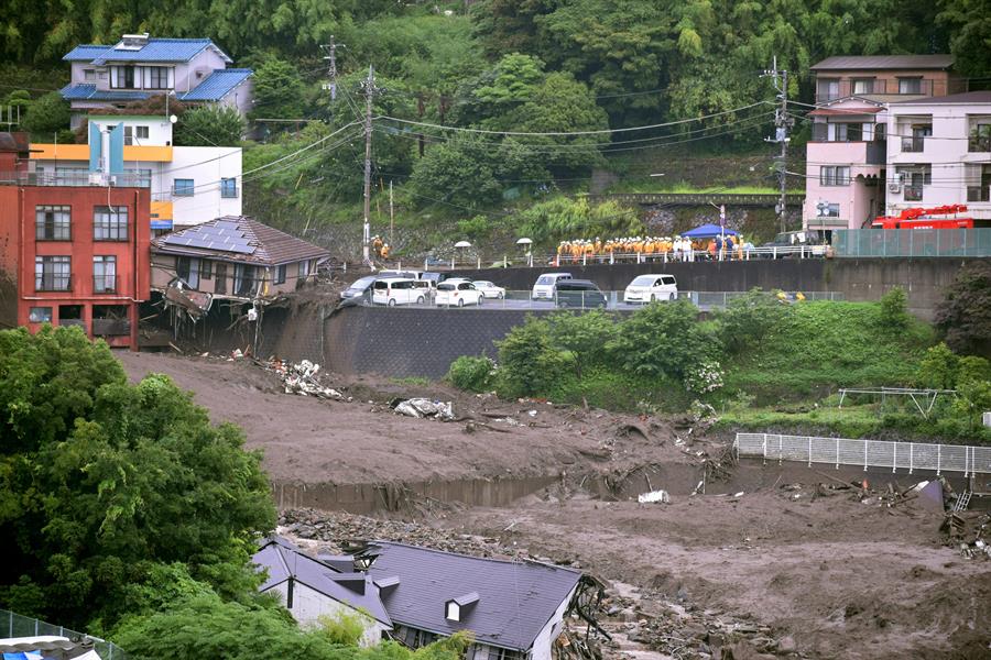 El número de víctimas del alud en Japón se eleva a 4 muertos y 80 desaparecidos