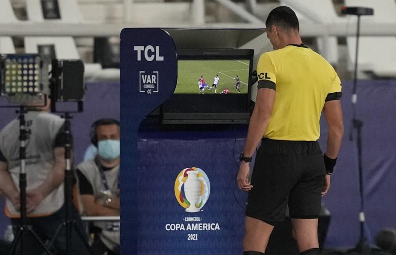 Las modificaciones que propuso la Conmebol para tener un VAR más eficiente