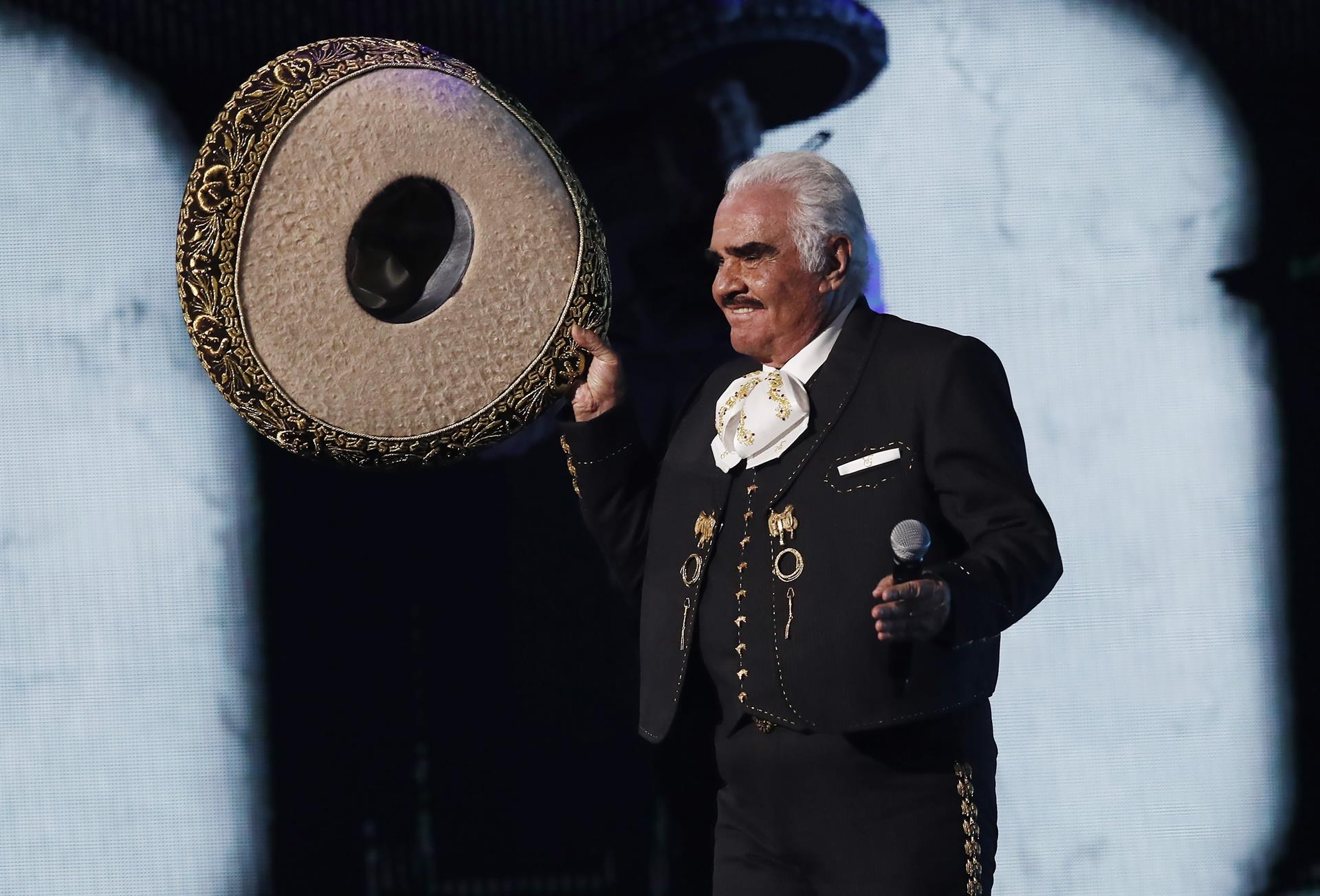 Fallece a los 81 años Vicente Fernández, el ídolo de las rancheras