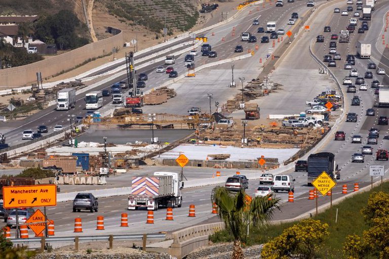 Senado de EEUU finalizó la primera propuesta del plan de infraestructuras impulsado por Biden