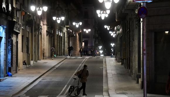 Justicia española ordena levantar toque de queda por el coronavirus en Barcelona