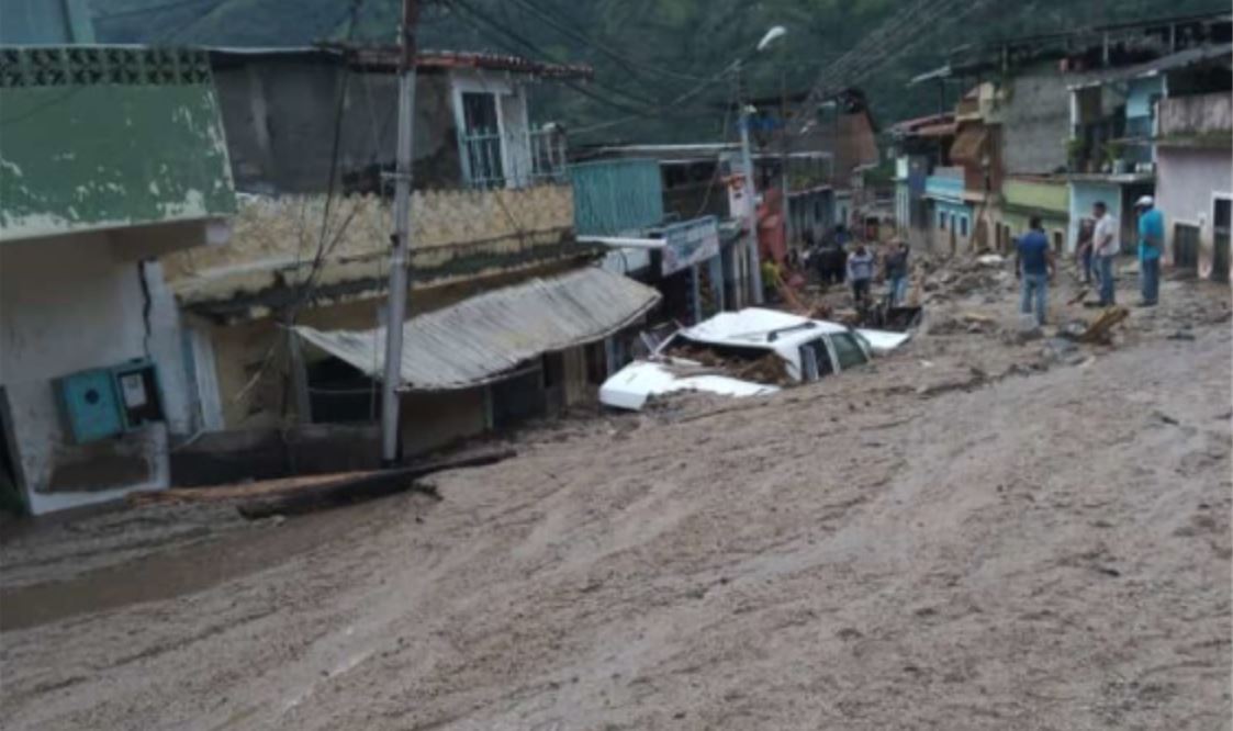 Madre del padre Darwin Ramírez fue víctima de las lluvias en Mérida este #24Ago